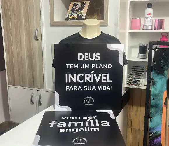 Placas de PVC , Acrílico em geral .