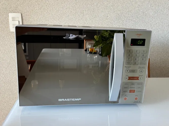 Micro-ondas Brastemp Inox 18L 220V