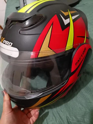 Capacete escamoteável número 58 mais quem usa 56 dá certo não faço reserva.