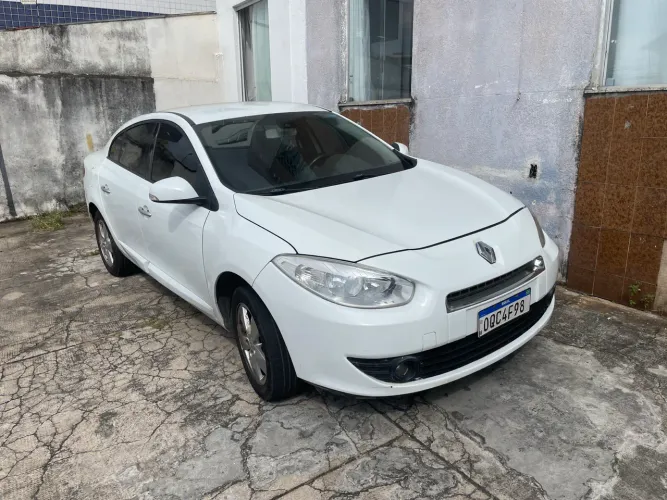Renault Fluence Sed. Dynamique 2.0 16V Flex Aut. 2013
