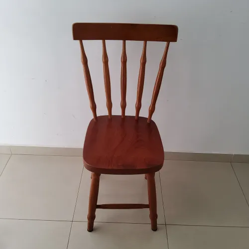 Vendo cadeiras de madeiras!