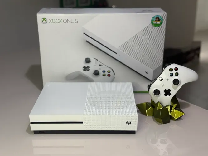 Xbox One S 1TB *** Garantia ( Loja )