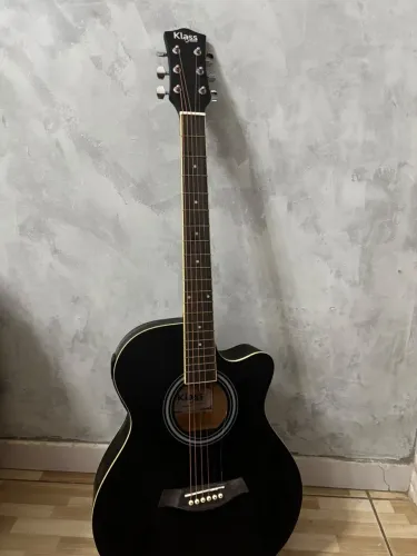 ? Violão em perfeito estado + Case e Bandoleira