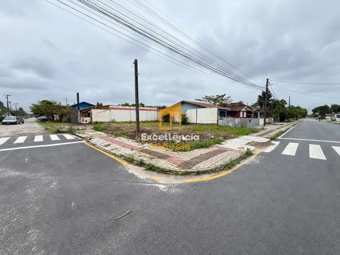 Terreno de esquina a venda em Shangri-la - Pontal do Paraná