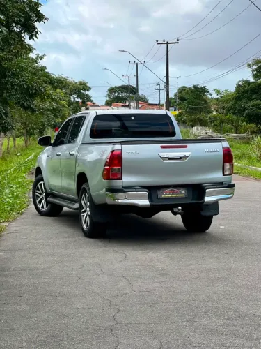 Toyota Hilux CD SR 4X4 2.8 TDI Diesel Aut. 2017