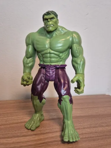 Boneco Original Hasbro HULK, 30cm, sem caixa original  (usado).