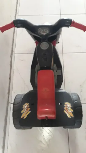 Motinho elétrica masculina 