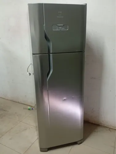 GELADEIRA ELETROLUX SEMI NOVA FRETE GRÁTIS