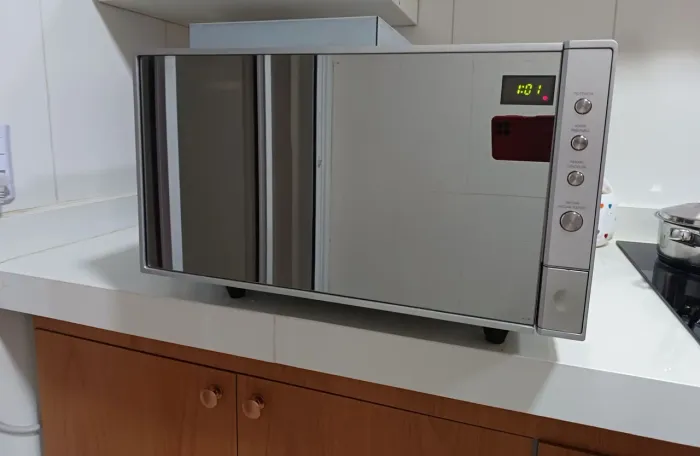 Microondas Espelhado Inox 220V Cadence