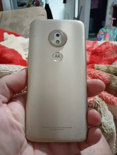 Moto G7 Play Dourado (Para Retirada de Peças ou Conserto)
