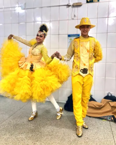 TRAJES DE QUADRILHA JUNINA