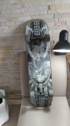 Skates x-seven