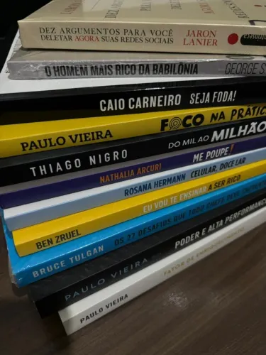 2 Livros (novos/ótimo estado) ESCOLHA OS SEUS!