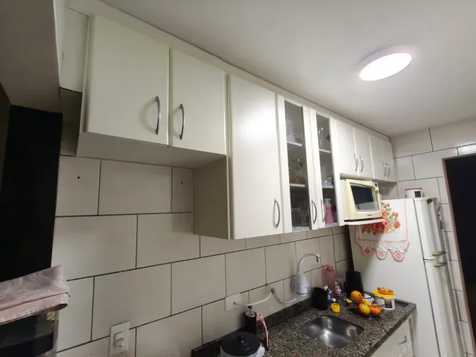 ? VENDE - SE ARMÁRIO PARA COZINHA 