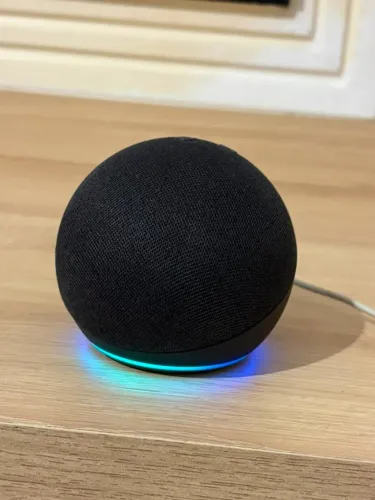 Alexa Echo Dot | Smart speaker, som vibrante e potente, Wi-Fi e cor preta