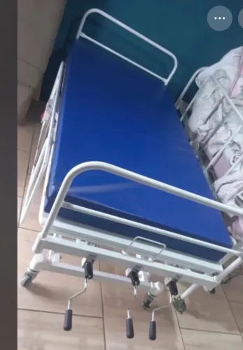 Cama hospitalar 3 manivelas entrega a domicílio