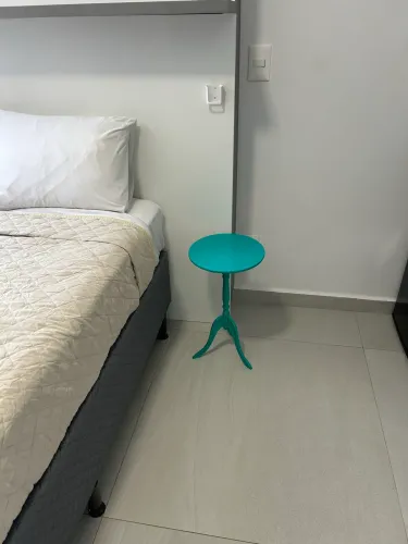 Vende-se flat 308, Ed Breeze, pé na areia, aluguel por temporada