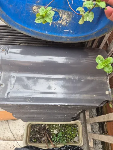 Vendo telhas tettogres são  850 telhas cobre até 80mts quadrados
