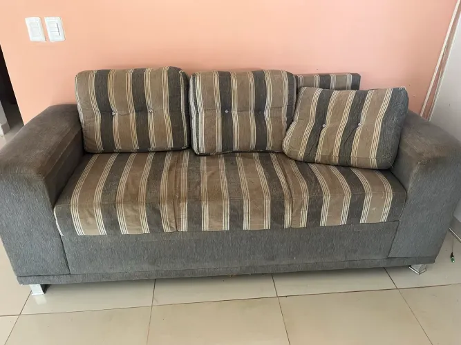 VENDO SOFÁ USADO