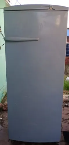 Vendo geladeira usada funcionando perfeitamente
