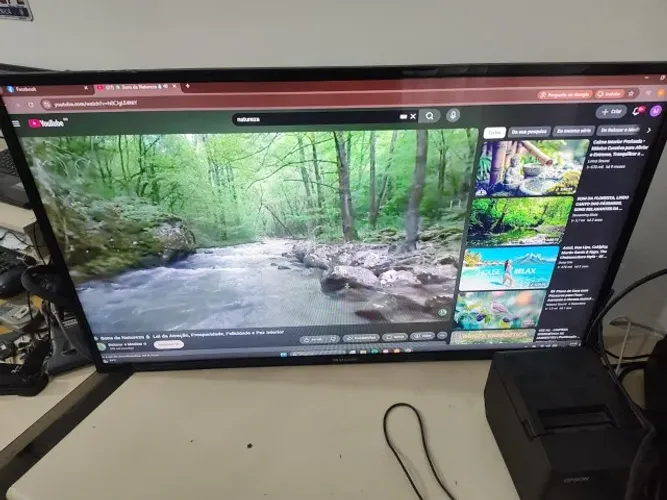 TV Monitor Multilaser, modelo TL028, que possui tela de 39 polegadas HD Direct LED