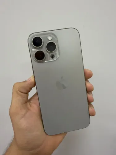 iPhone 16 Pro Max 256GB - Semi Novo Impecável Oportunidade!
