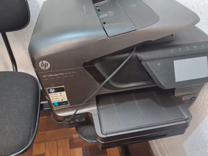 Impressora HPOfficejet pro 8600 Plus 4cartucho. Perfeito funcionamento, preço R$300,00