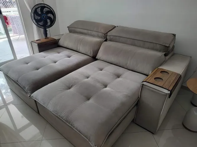 Sofá Bipartido Retrátil 3 Estágios (2,50m x 1,20m) - Excelente Estado