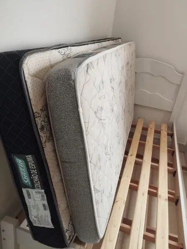 Cama Solteiro + Cama Auxiliar + 02 Colchões