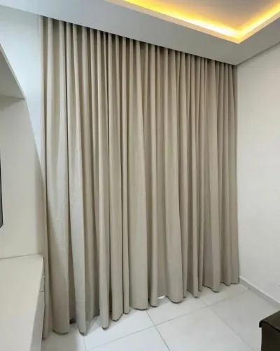 Cortinas de trilho sobre medidas