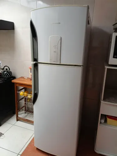 Geladeira Panasonic Frost Free 390L