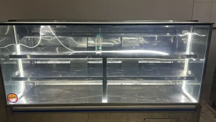 VENDO BALCÃO AÇOUGUE 2MT - BANDEJA