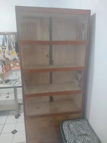 Armário, Estante