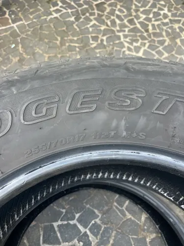 Pneu aro 17, 255/70 Bridgestone para Ranger