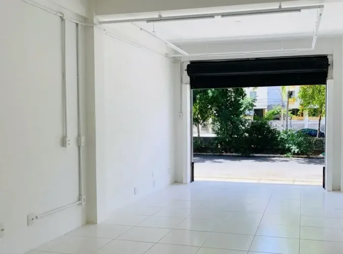 Alugo para comitê político frente de rua no Rio Vermelho - Salvador - BA