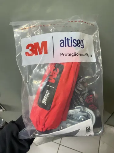 Talabarte em "I" da linha 3M Altiseg G6 com absorvedor de impacto (ABS).