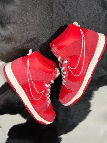 tênis nike dunk high se original 41