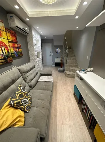 Cobertura Duplex no Frames com móveis planejados