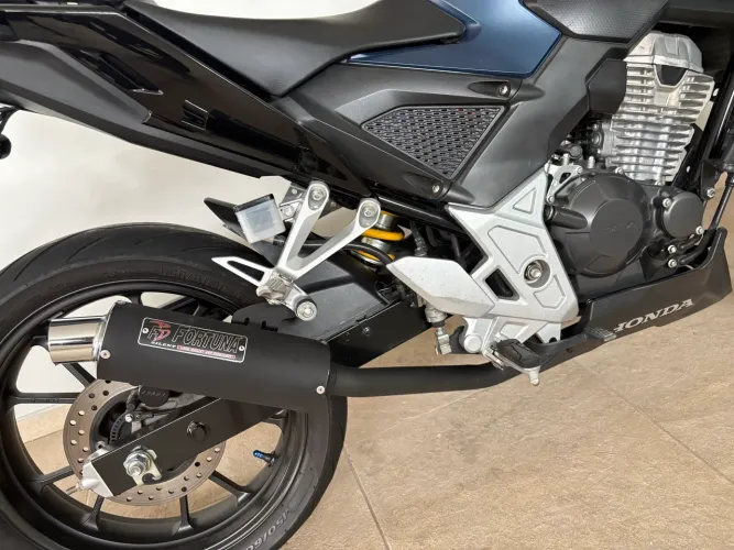 Escapamento esportivo novo top CB 300F