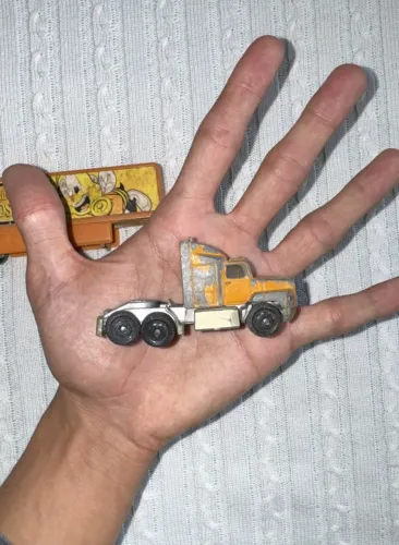 caminhão em miniatura Matchbox Convoy, modelo Ford Aeromax