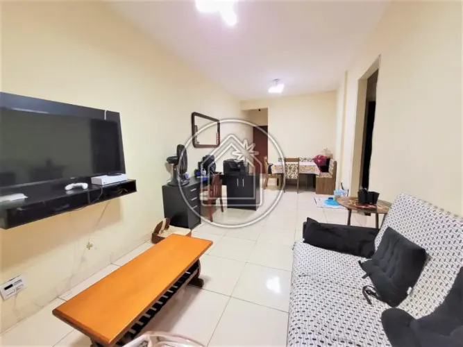 Amplo apartamento em Olaria - Rio de Janeiro - RJ