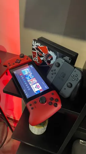 Nintendo Switch V1 Desbloqueado + Joy Con Hori + Dock