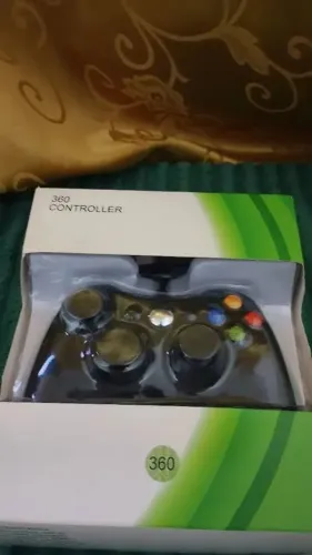Controle com fio para Xbox 360 e pc
