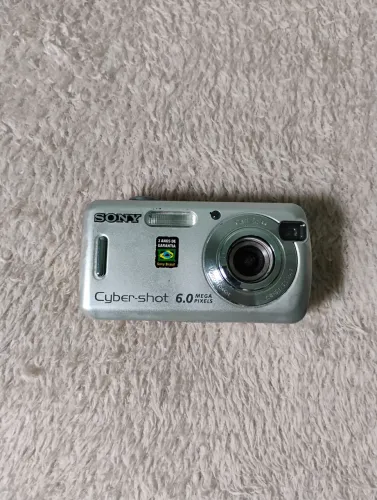 Sony Cybershot DSC S600 c/ defeito para peças 