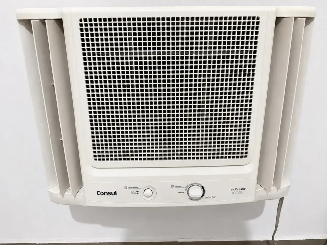 Ar condicionado de janela Consul10.000 BTU
