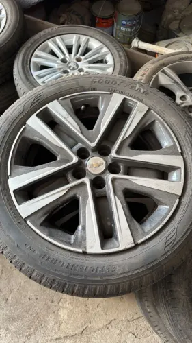 Jogo de Rodas Ônix 2025 Ferro C/Calotas 215/55 R17