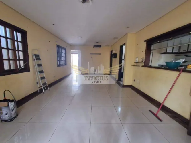 Casa com Piscina à Venda, 230m² - Vila Alice, Santo André/SP.