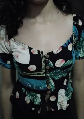 Blusa floral delicada