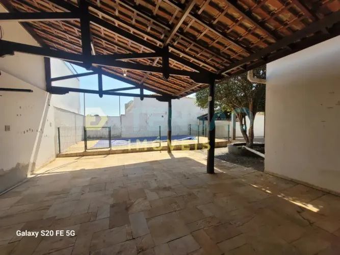 Casa à locação no bairro NOVA IORQUE, ARAÇATUBA cod:33875