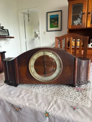 Relógio antigo de mesa Junghans carrilhão revisado funcionando perfeitamente 